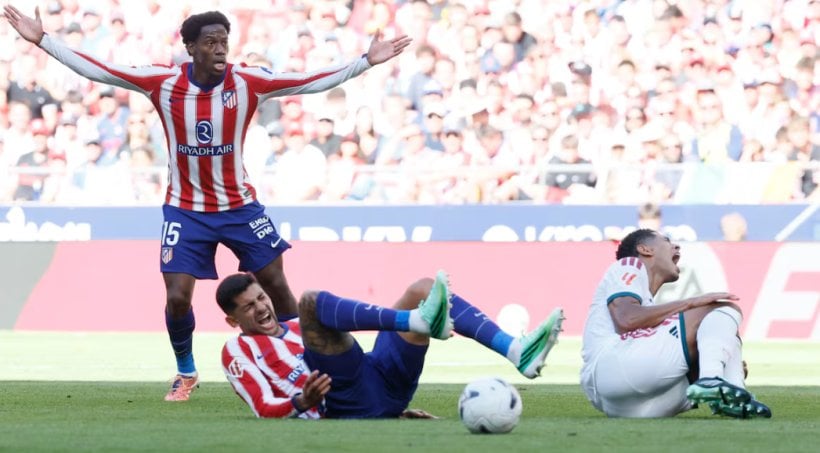 اللجنة الفنية للحكام تصدر تقييمها للحالات التحكيمية في ديربي مدريد
