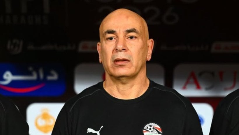 إعلامي ينتقد حسام حسن بعد تصريحاته تجاه الشناوي