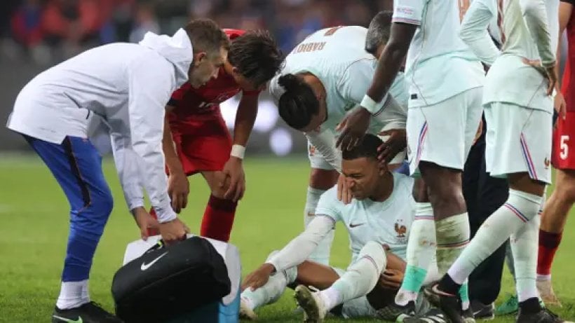 مبابي يعود إلى مدريد لاستكمال فحوصات إصابة الركبة