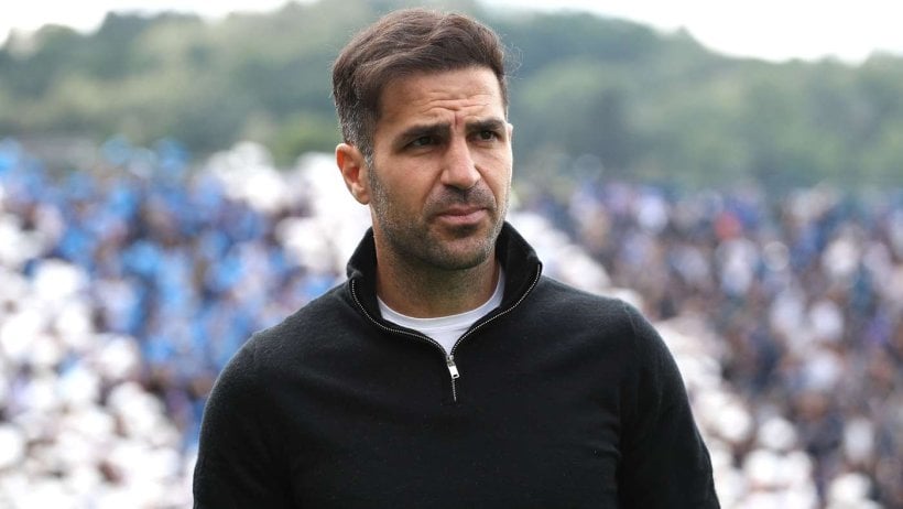 فابريجاس: مواجهة مانشستر يونايتد مباراة نحلم بها وعلينا القتال