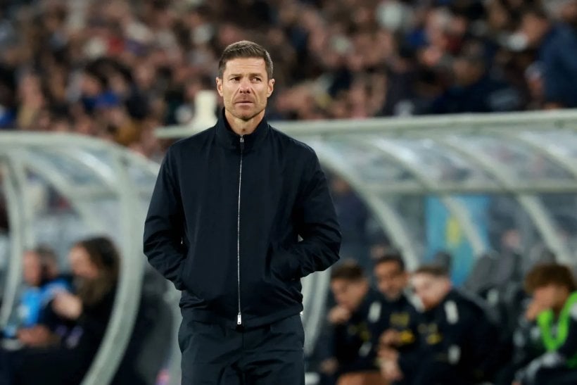 تشيلسي يستهدف نجم كومو، وريال مدريد يقف عثرة أمام إتمام الصفقة