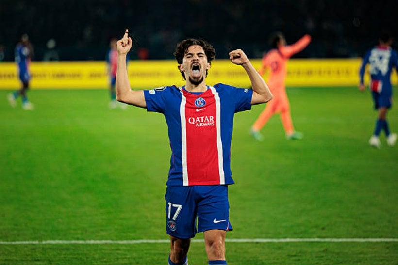 فيتينيا يواصل عقدته لبرشلونة