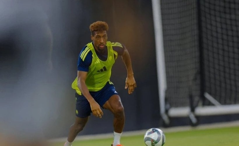 كومان يعود إلى تدريبات النصر قبل مواجهة الخلود